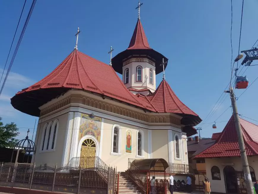 ANCHETĂ/ Impozitul de 2% pe venit pentru susținerea unităților de cult, între afacere și șantaj