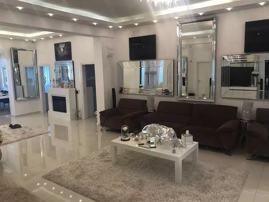 Câte ținute a schimbat Oana Zăvoranu înainte să iasă din casă. "Mi-au spus angajații, că au numărat"