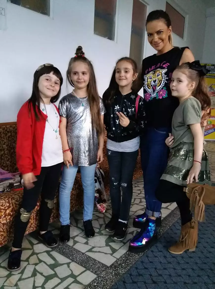 Așa mama, așa fiică! La 7 ani, Siena, fata Andreei Antonescu, are propriul show de televiziune