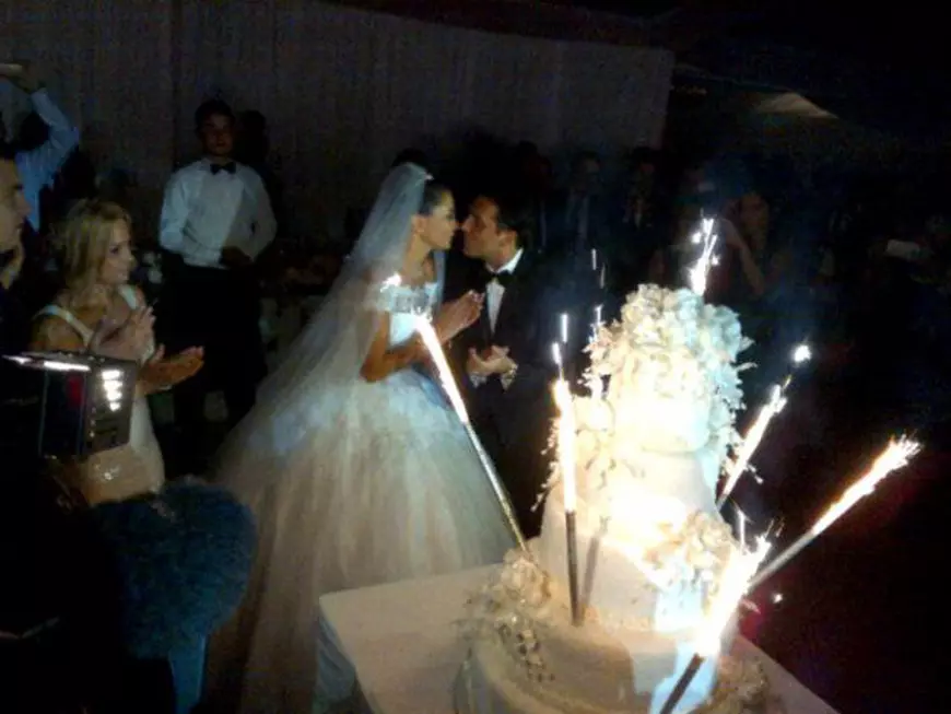 Nunta fiului lui Liviu Dragnea, evenimentul politico-monden al anului! Cum au arătat alte nunți și câți bani au strâns copiii politicienilor!