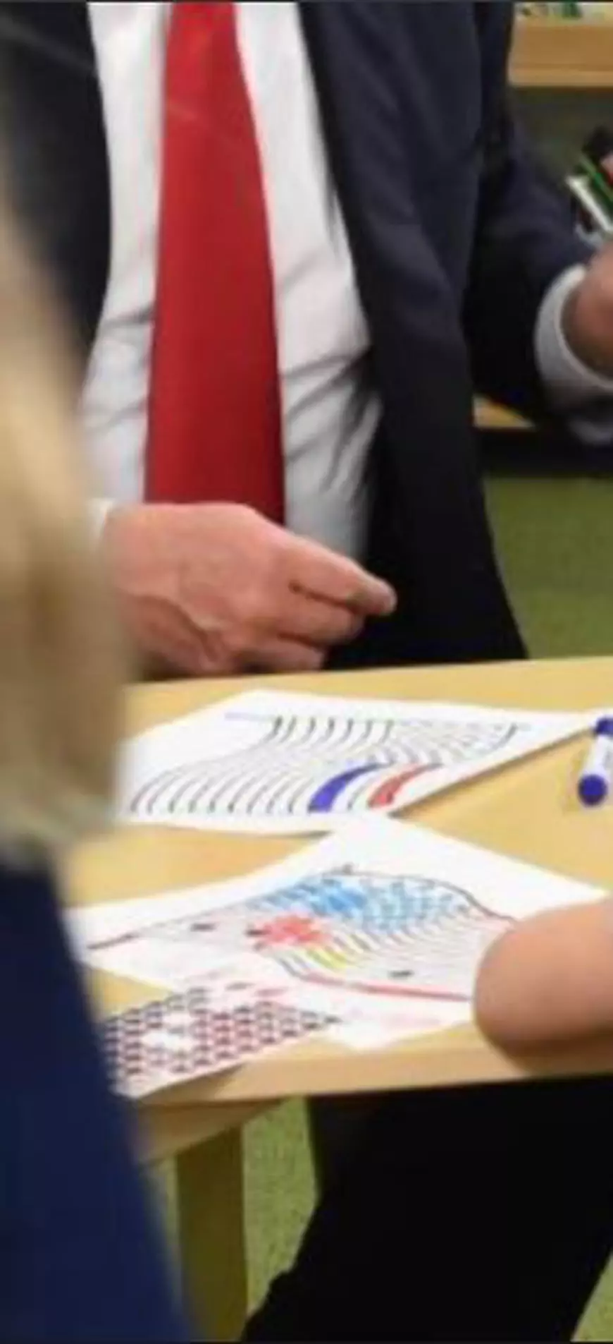 Donald Trump a colorat greșit culorile steagului Statelor Unite