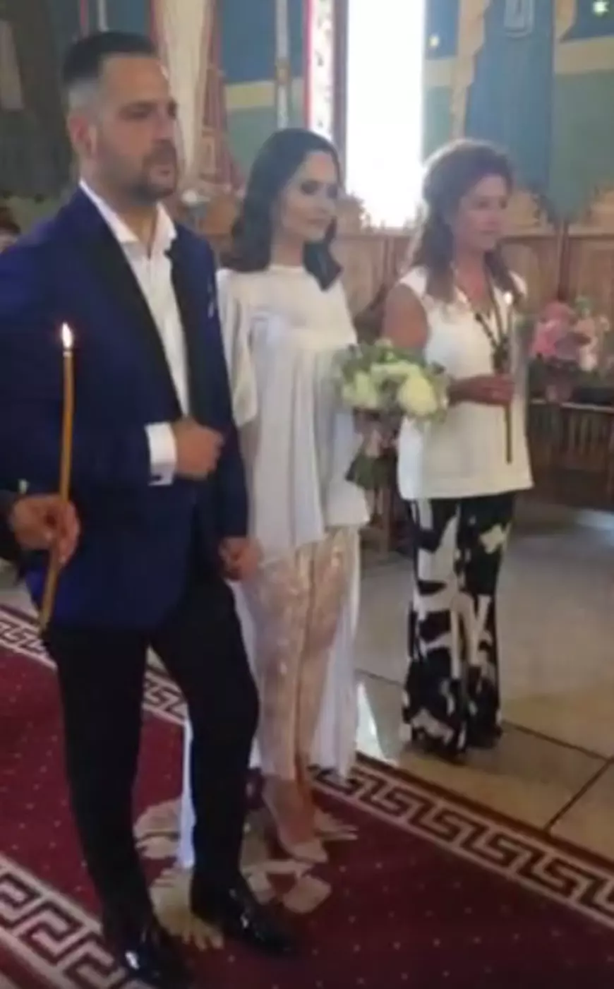 Cristina Sișcanu și Mădălin Ionescu și-au reînnoit jurămintele de la nunta. Evenimentul a avut loc astăzi