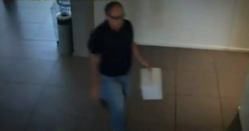 Paul Pecora a fugit cu cutia milei după o înmormântare. 