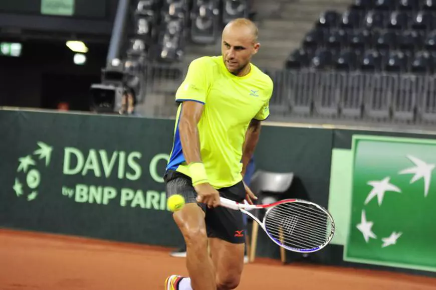 Naționala de tenis a chelioșilor. Adrian Ungur, Florin Mergea, plus antrenorul Andrei Pavel, și-au făcut implant de păr