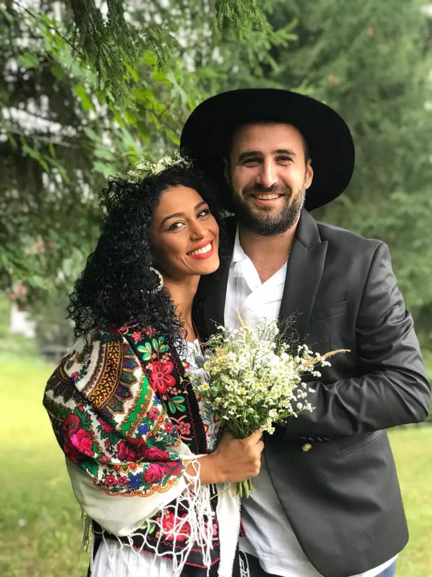Majda Aboulumosha a prins buchetul la nunta Dianei Dumitrescu