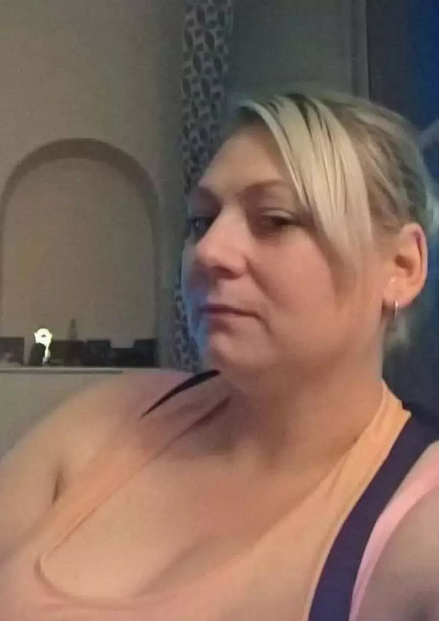 O femeie și-a găsit bărbatul cu care abia se măritase în pat cu propria ei mătușă!