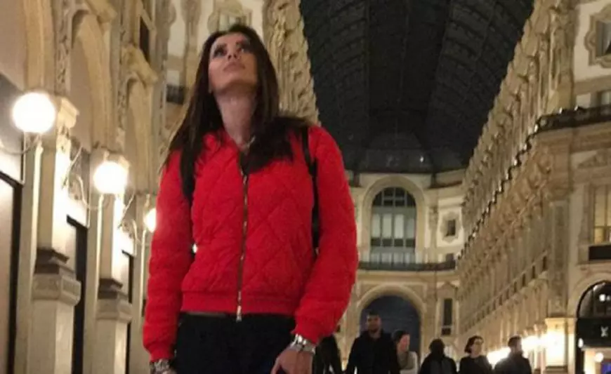Oana Zăvoranu atacă din nou. “Respect pentru oamenii care au lăsat în urma lor, altceva decât implanturi“