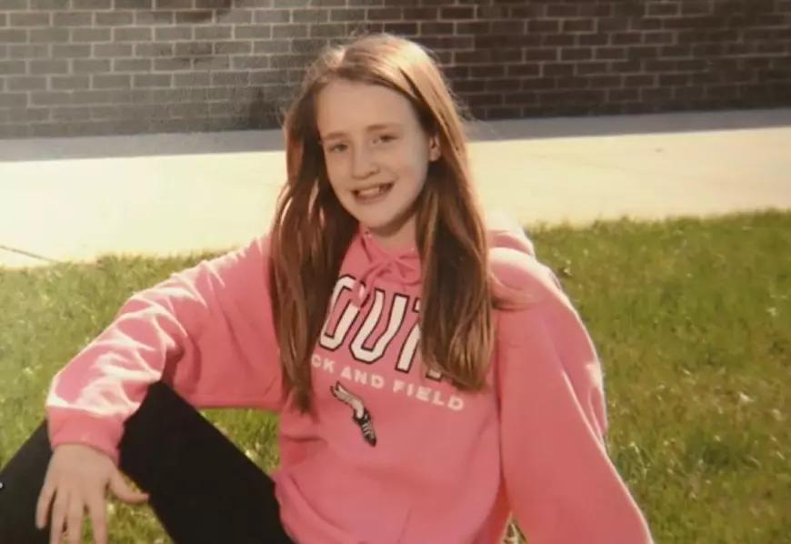 Gestul unei fetițe de 12 ani a impresionat o lume întreagă. Și-a strâns sora mai mare de mână și și-a dat ultima suflare