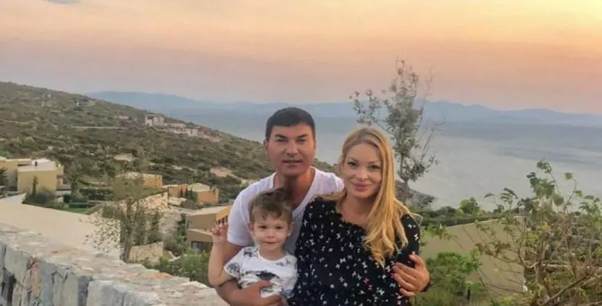 Corina Chiriac a luat calea bisericii după ce s-a vindecat miraculos. Ce alte vedete și-au găsit liniștea în credință