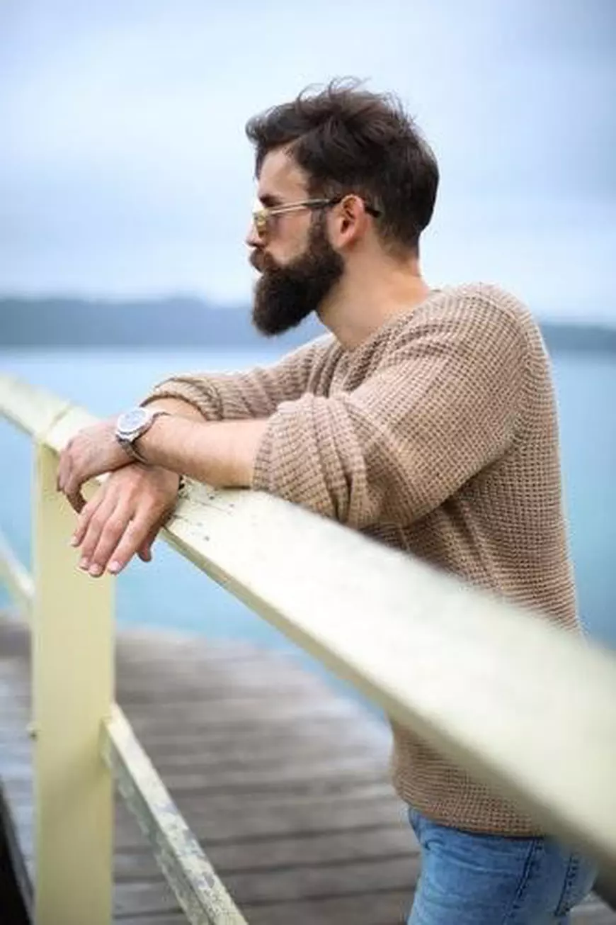 (P) 7 greșeli pe care le faci atunci când ai grijă de barba ta