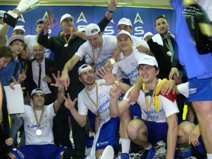 Amintirile celui mai bun aruncător de trei puncte din baschetul românesc. Lituanianul Arvydas Cepulis: ”Credeam că toată lumea mă cunoaște pe stradă. Dar toți înjurau”