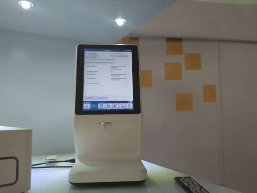 Aparatul care depistează în două ore trei tipuri de cancer, adus în România.  Cât costă o analiză / VIDEO&FOTO