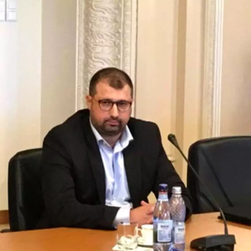 Cine e personajul controversat care vrea ca România să iasă din UE, după dezbaterea din Parlamentul European. „Nu credeți că ne-ați furat destul ca să ne mai dați și lecții?”