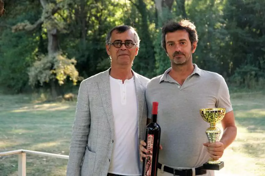 Italianul Paolo Sarroglia a câștigat turneul de golf Centennial on the Greens. Învingătorul, decis după jocul de departajare