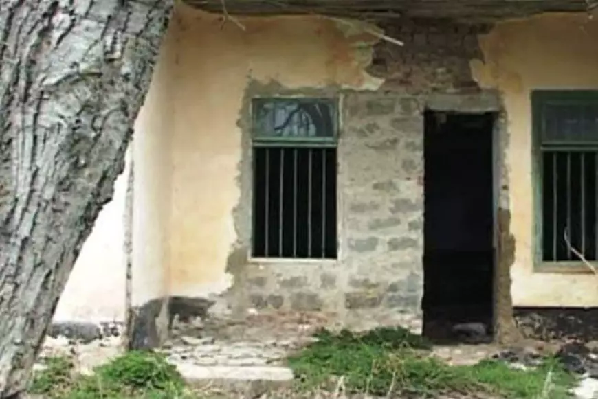 FOTO/ Una din clădirile-simbol ale României stă să se prăbușească! Cum vor autoritățile să salveze conacul în care a trăit Duiliu Zamfirescu