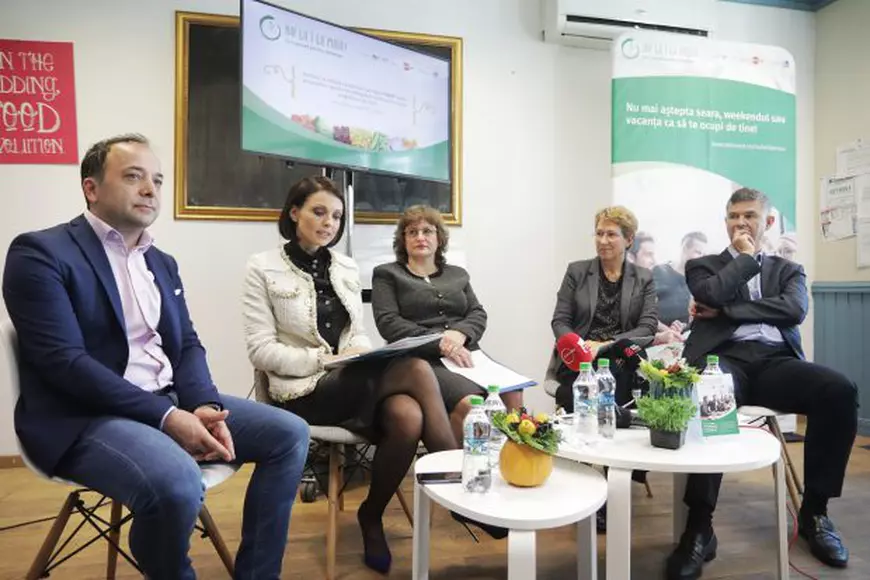 Un român aruncă peste 129 de kilograme de alimente anual