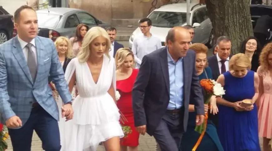 Fiul lui Tudorel Toader s-a căsătorit