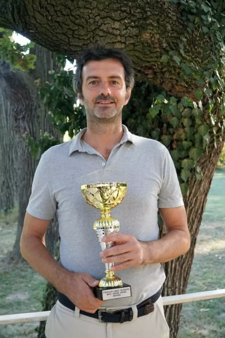 Italianul Paolo Sarroglia a câștigat turneul de golf Centennial on the Greens. Învingătorul, decis după jocul de departajare
