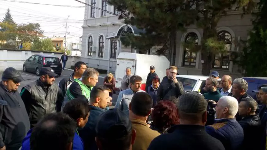 ANCHETĂ / Preț exorbitant pentru paza cimitirelor din Ploiești! Decizia care va lăsa zeci de oameni șomeri și va duce la triplarea cheltuielilor