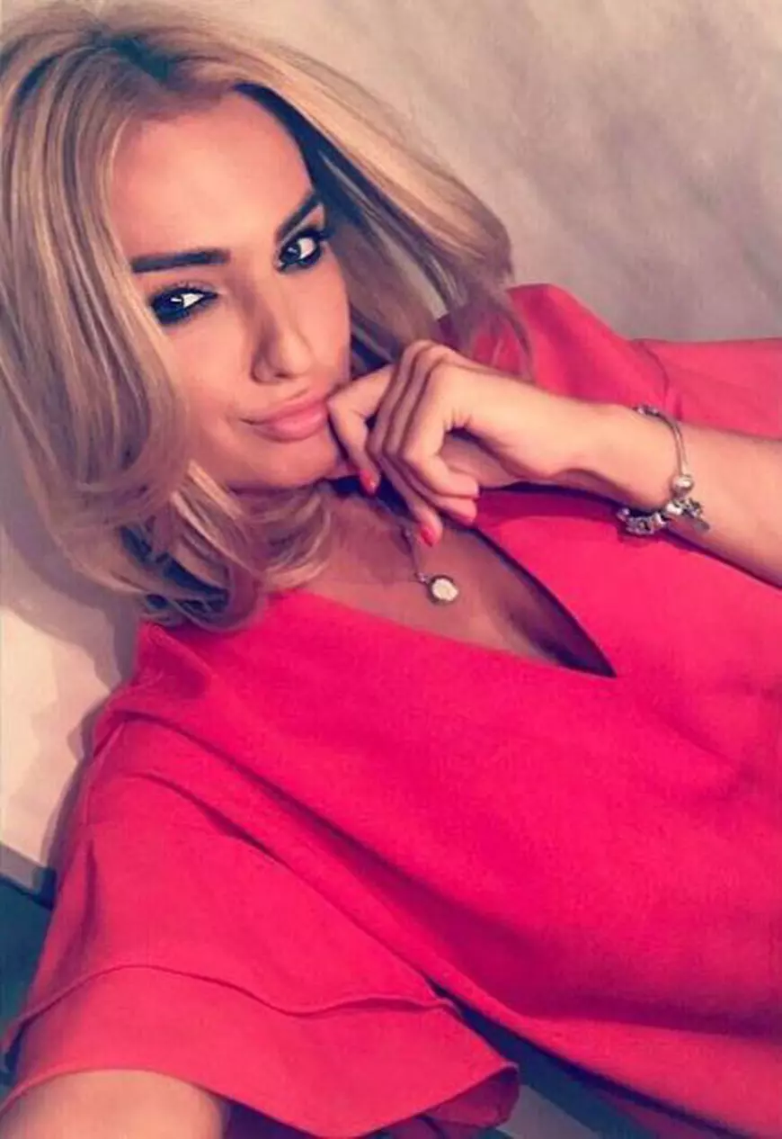 VIDEO/ Diana Enache nu vrea să fie privită ca "fata lui tata", dar profită de faima lui Adrian Enache