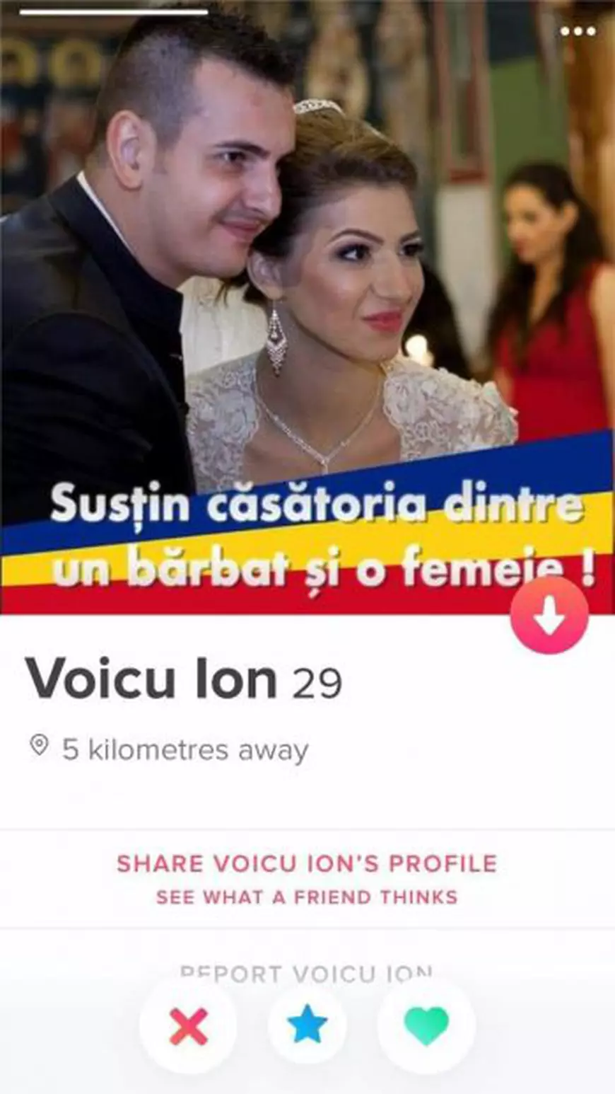 Consilierul general Ion Valentin Voicu are cont pe Tinder și susține familia tradițională