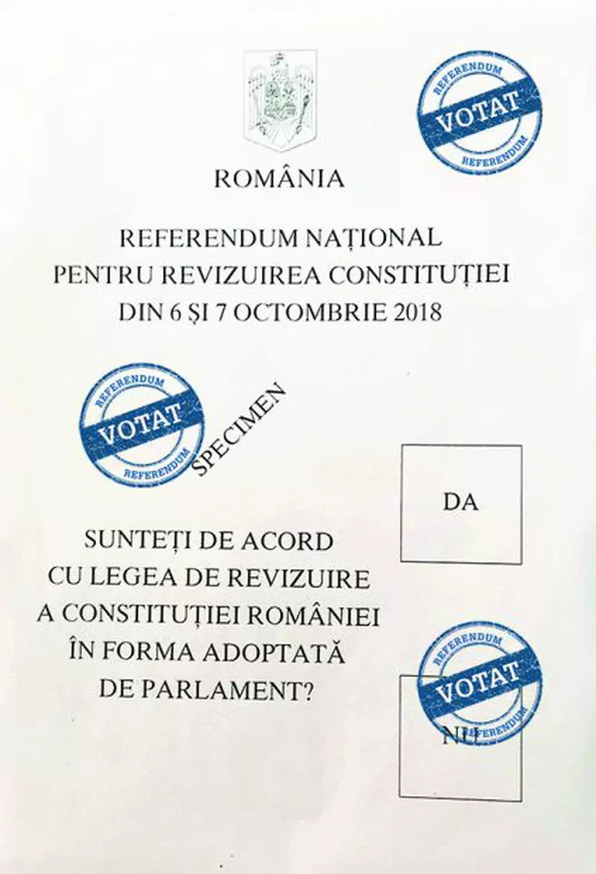 Cum arată buletinul de vot la referendumul pentru definirea familiei. Dacă scrii ceva pe buletin, dar pui ștampila corect, votul e valabil