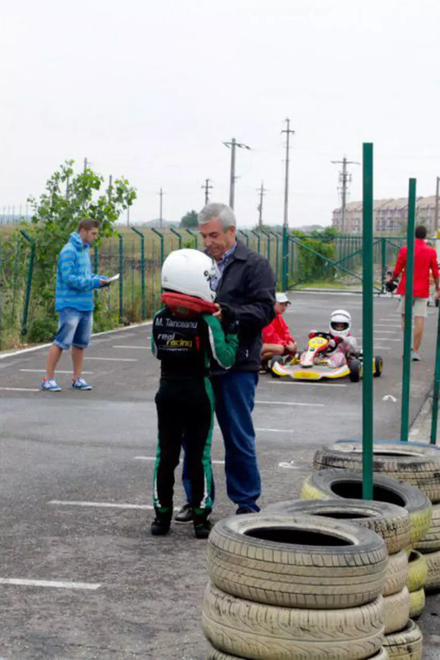 Legăturile de familie dintre denunțătorul Claudiu Florică și pârâtul Călin Popescu Tăriceanu