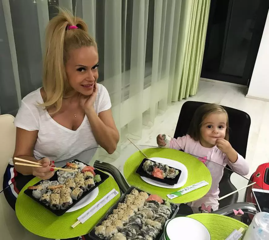 Pofte de vedete! Libertatea le-a aflat secretele! De la ce nu se pot abține Nicole Cherry, Anda Adam, Ana Baniciu sau Lora atunci când vine vorba de mâncare