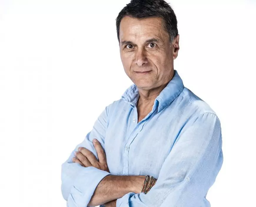 Sanda Ladoși face acrobații la circ cu fiica ei de 10 ani