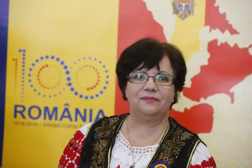 Costum vechi de peste 100 de ani, care a "participat" la Marea Unire, expus la Buzău/ FOTO