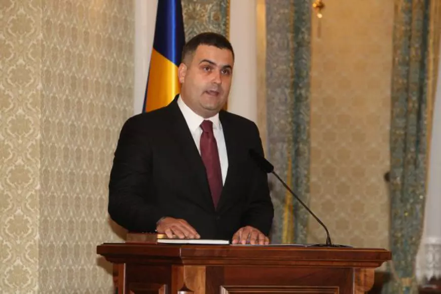 Domenii cheie din Guvern, conduse de miniştri fără pregătire de specialitate: Un secretar şcolar la Interne, un designer la Apărare şi un inginer de la "parfumerie" la Fonduri Europene