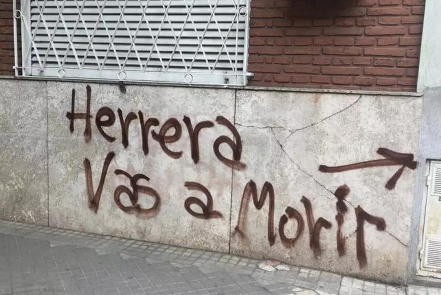 Un fotbalist a fost amenințat cu moartea pentru un gol. S-a întâmplat după unul dintre cele mai aprinse derby-uri din lume