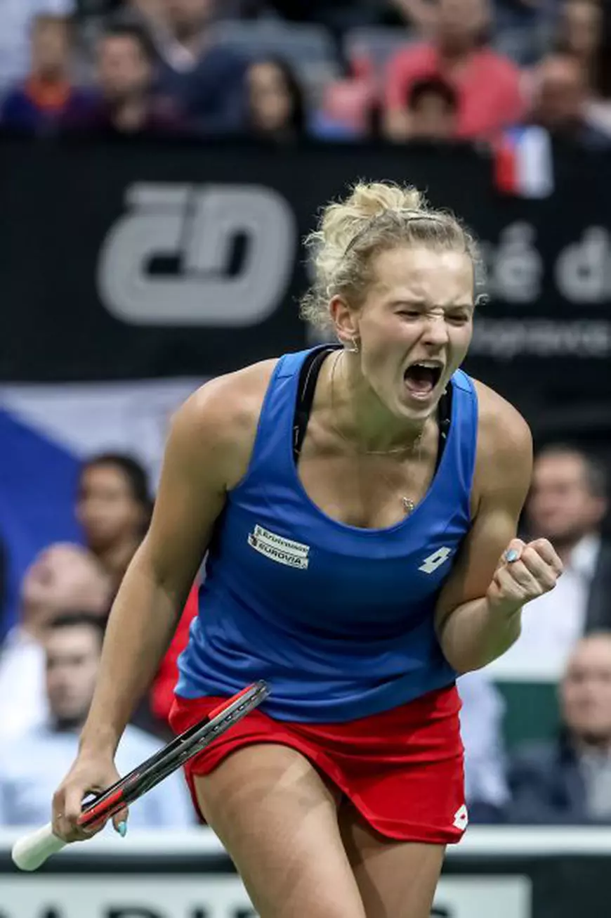 Jucătoarea cehă de tenis Katerina Siniakova a vrăjit un avocat care joacă fotbal pe plajă. A adus victoria în Fed Cup, apoi s-a afișat cu noul iubit