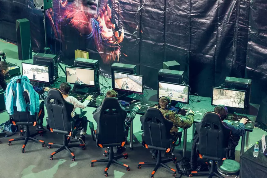 Pasionaţii jocurilor pe calculator îşi dau întâlnire la Bucharest Gaming Week! Se luptă pentru premii de 50.000 de euro