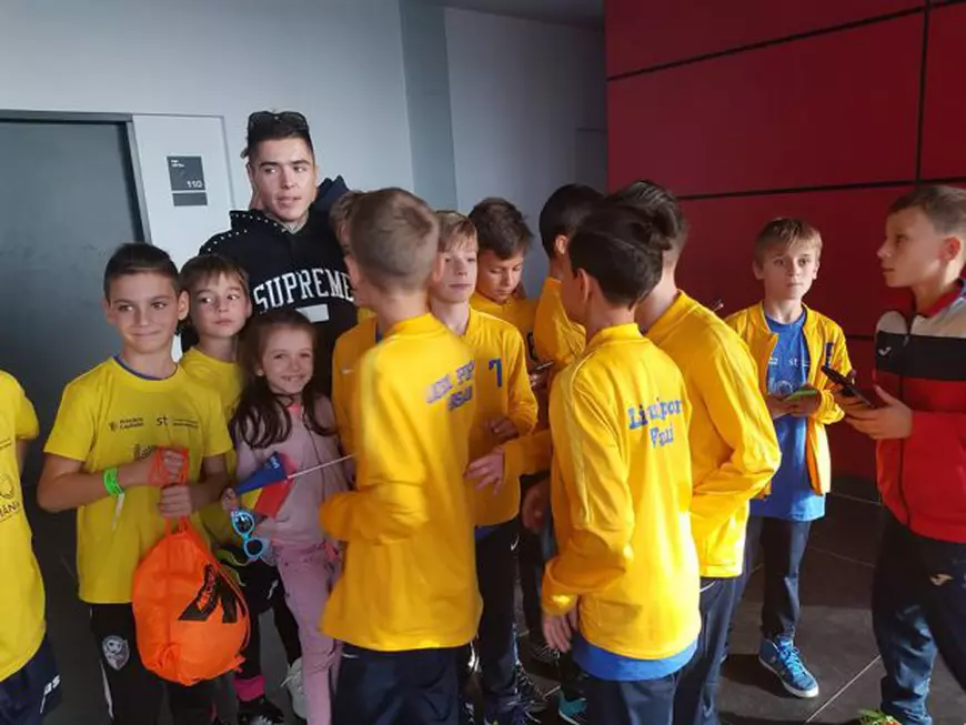 Lino Golden, star pe Național Arena. Fiul adoptiv al lui Alex Velea e pe cale să-și depășească mentorul în popularitate
