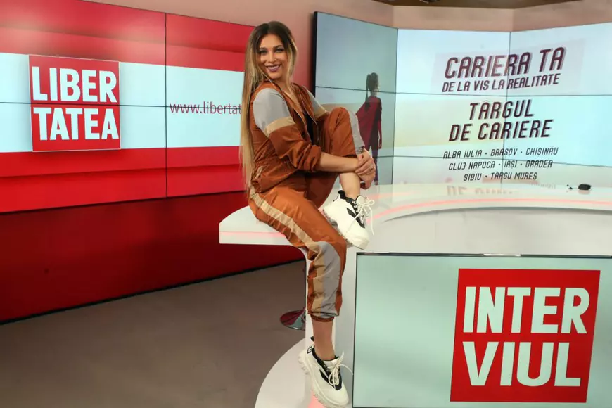 Lora nu se mărită pentru că nu are când