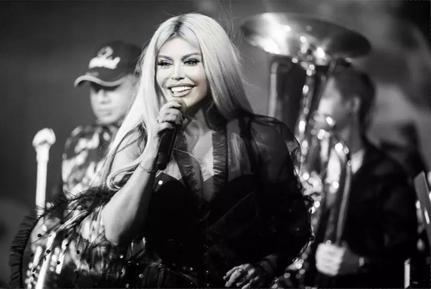 Loredana Groza, de nerecunoscut după ce a apelat la chirurgia estetică.“Te rog, oprește-te! “. Ce transformare