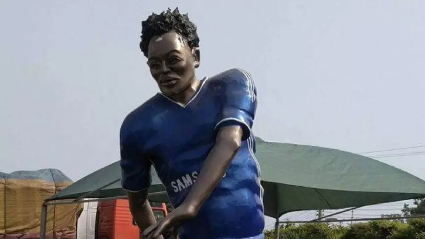 Egipteanul Mohamed Salah, în clubul fotbaliștilor care au statui nereușite | FOTO