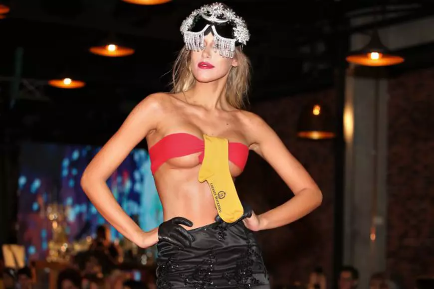 Cătălin Botezatu și-a lansat noua colecție. Ultimele fantezii ale designerului