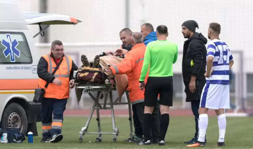 Cum se simte Denis Brînzan, căpitanul de la Pandurii, după accidentarea gravă de la Timișoara: ”Trebuie să facă trei operații”