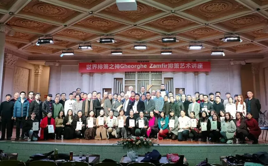 Gheorghe Zamfir, primit ca un erou național în China