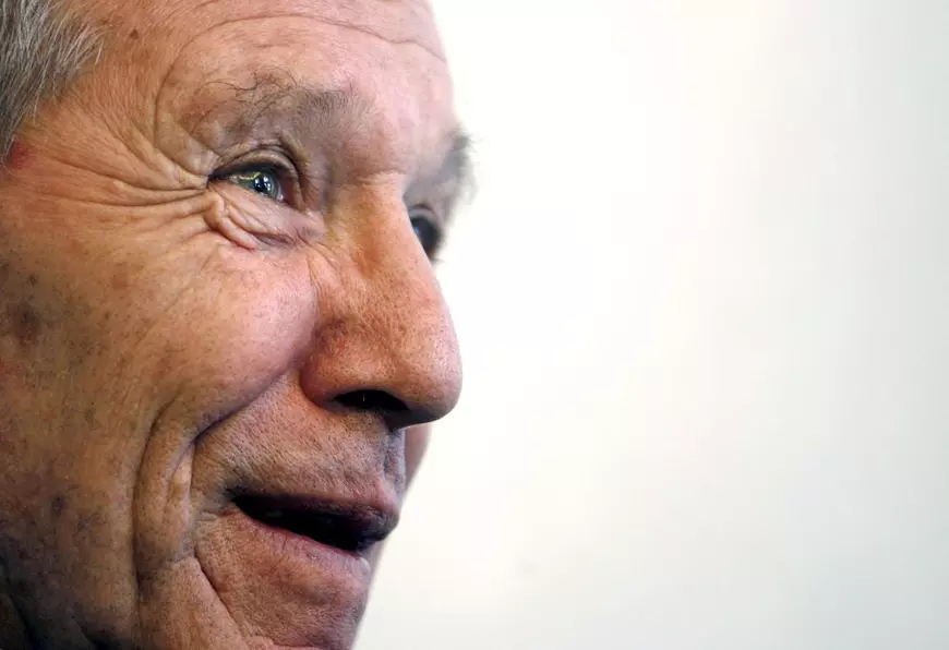 Tolo: Dragi fanatici care detestați săracii, pesediștii, useriștii, peneliștii, minoritățile „care ne strică fetele și băieții” și rromii „care fură”