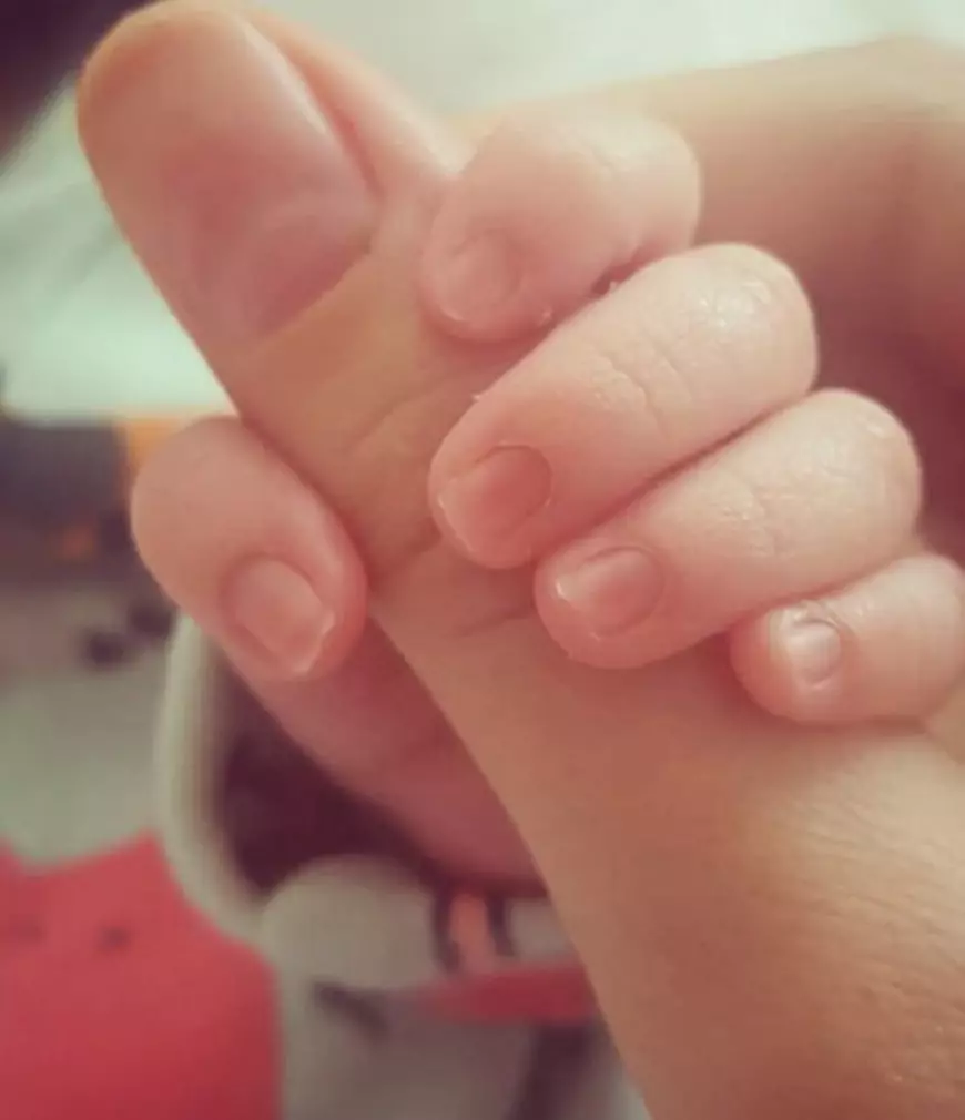 Andreea Ibacka, imagine emoționantă cu fetița ei. "Manichiura va urma"