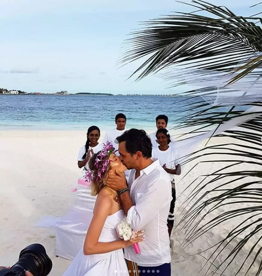 Lidia Buble și Răzvan Simion s-au căsătorit? Imaginea de la ceremonia care i-a pus pus pe toți pe jar