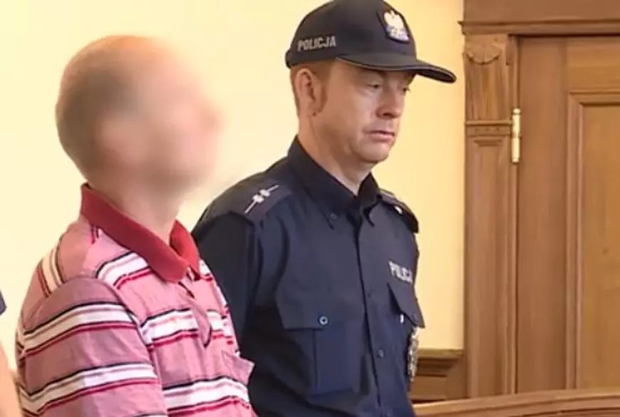 FOTO | Un bărbat și-a ținut soția în pivniță, timp de doi ani. Le-a permis altor bărbați să o violeze contra unei sume de bani