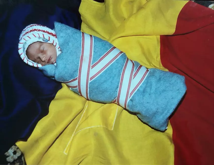 COPIII REVOLUȚIEI. Victoria Chiticariu a văzut lumina zilei pe 20 decembrie 1989, la Timișoara, iar nașterea ei a fost anunțată în balconul Operei
