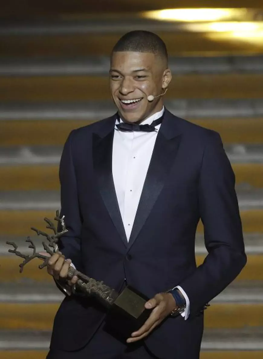 Croatul Luka Modrici a cucerit Balonul de Aur 2018: ”Din copilărie visam la acest trofeu!”