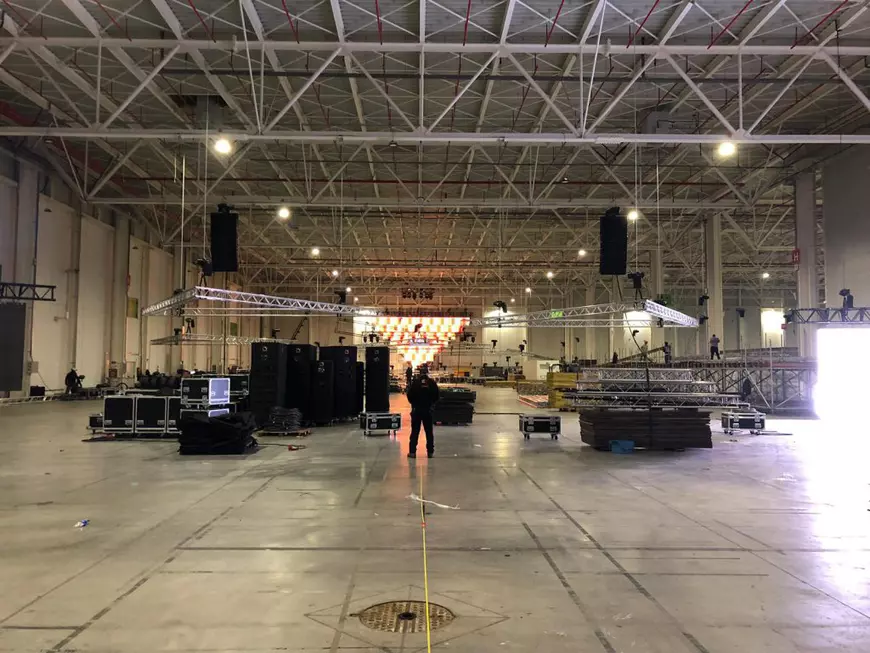 40 de camioane de echipament pentru Tiesto! Starul muzicii electronice are spectacol sâmbătă la Romexpo