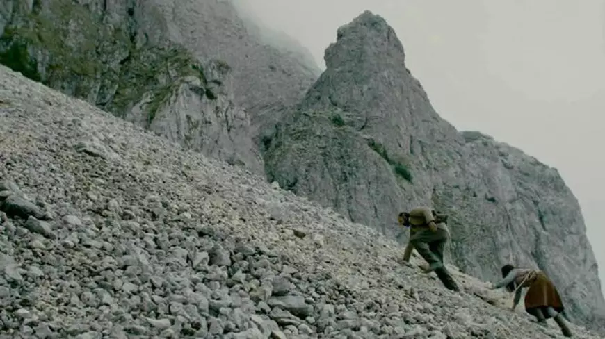 Cronică de film: "Dragoste 1. Câine" reamintește de ce filmele românești nu au priză la public