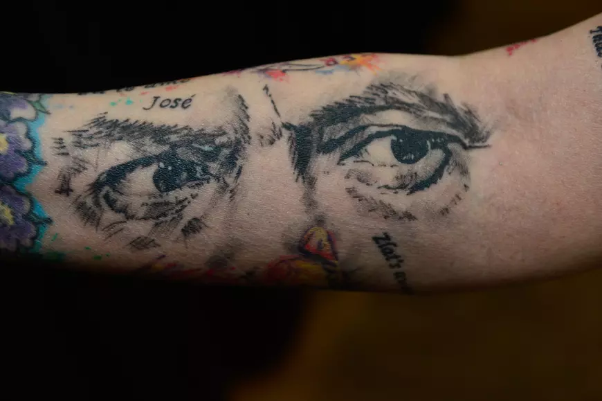 Demiterea lui Mourinho a afectat-o cel mai mult pe o englezoaică de 60 de ani | GALERIE FOTO